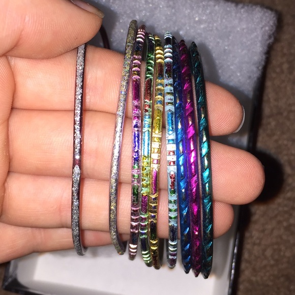Colorful bangles - Picture 2 of 3